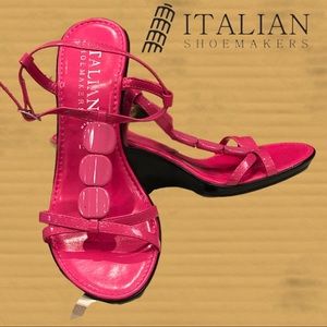 EUC ITALIAN SHOEMAKERS Bright Pink Sandals